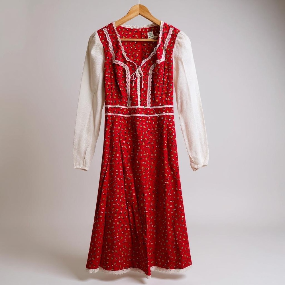 🙈LAST CALL🙈 Vintage Prairie Dress